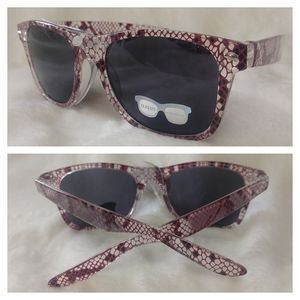 Retro UV 400 Snakeskin Print Clear Sunglasses